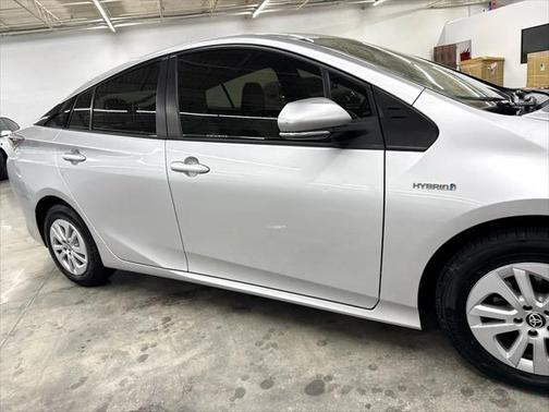 2016 Toyota Prius Two