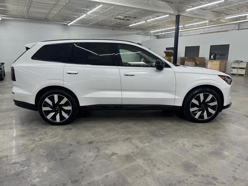Crystal White Metallic 2025 Volvo EX90 Ultra, Twin Motor, Fully electric, 7 Seats