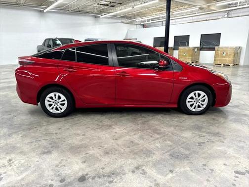 2017 Toyota Prius Three Touring