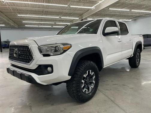 Super White 2018 Toyota Tacoma TRD Off Road