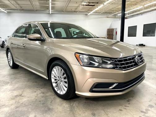 2016 Volkswagen Passat 1.8T SE