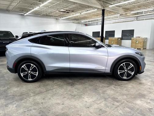 2022 Ford Mustang Mach-E Select