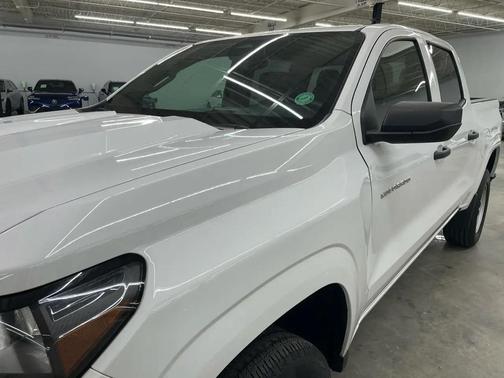 2023 Chevrolet Colorado WT