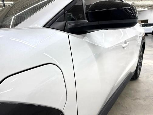 2024 Toyota bZ4X Limited