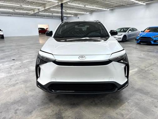 2024 Toyota bZ4X Limited