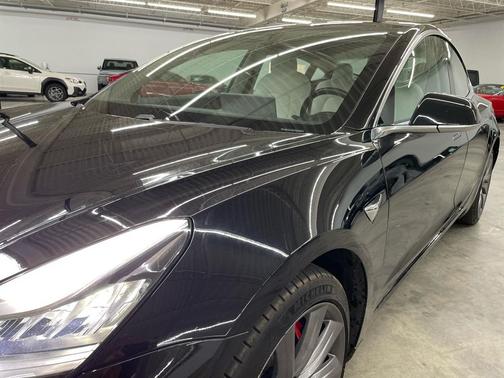 2018 Tesla Model 3 Performance