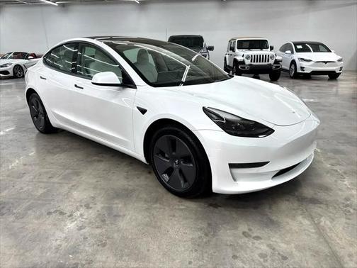 2022 Tesla Model 3 Standard Range