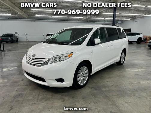 2017 Toyota Sienna LE