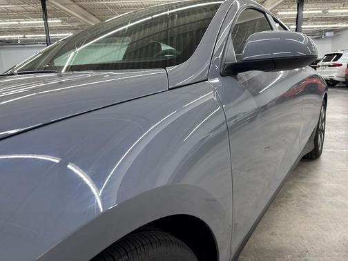 2025 Hyundai IONIQ 6 SE Standard Range