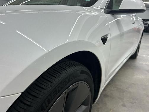 2022 Tesla Model 3 Standard Range Plus