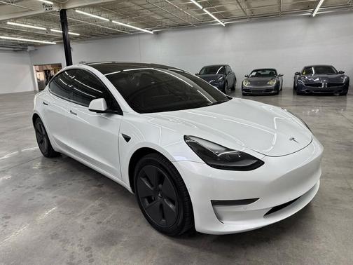 2022 Tesla Model 3 Long Range
