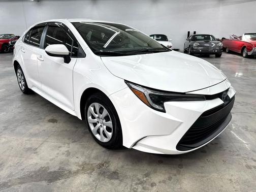 2025 Toyota Corolla Hybrid LE