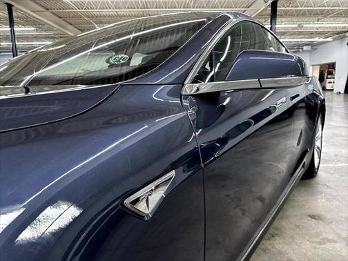 2015 Tesla Model S 60