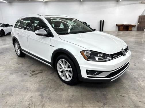 2017 Volkswagen Golf Alltrack TSI SEL