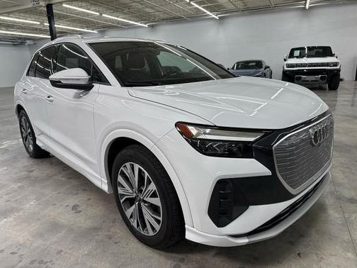 2025 Audi Q4 e-tron Premium 45 RWD