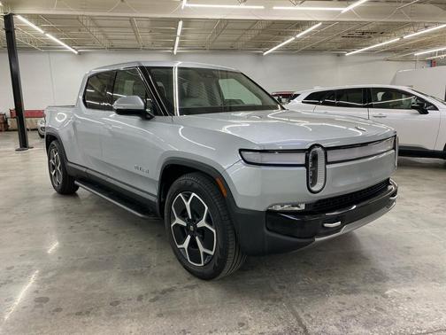 2024 Rivian R1T Adventure
