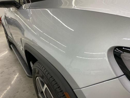 2024 Rivian R1T Adventure