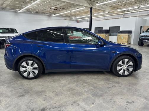 2023 Tesla Model Y Long Range AWD