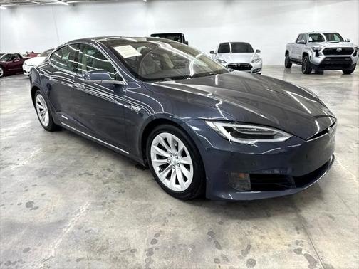 2016 Tesla Model S 75D