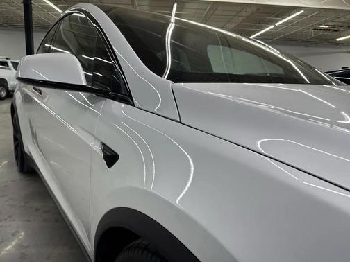 2023 Tesla Model X Standard Range