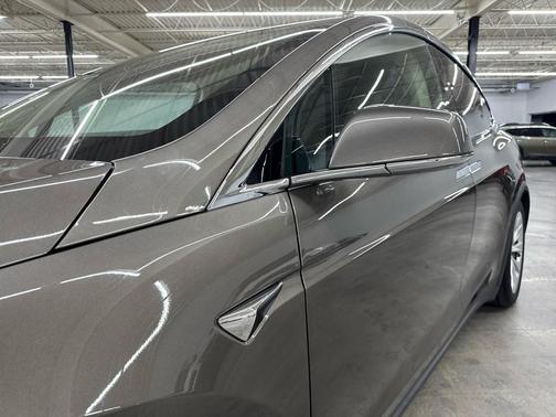 2016 Tesla Model X AWD 4dr 90D