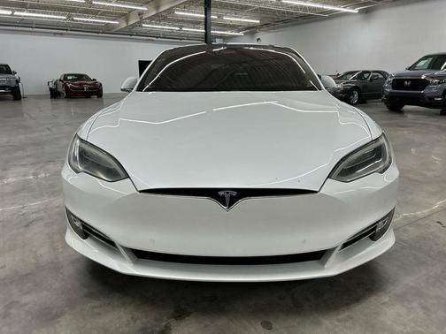 2017 Tesla Model S 75D