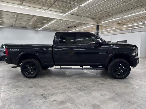2017 RAM 2500 Big Horn Crew Cab 4x4 6'4' Box