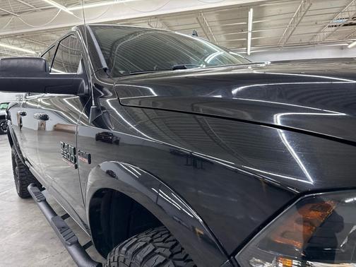 2017 RAM 2500 Big Horn Crew Cab 4x4 6'4' Box