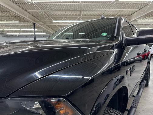 2017 RAM 2500 Big Horn Crew Cab 4x4 6'4' Box