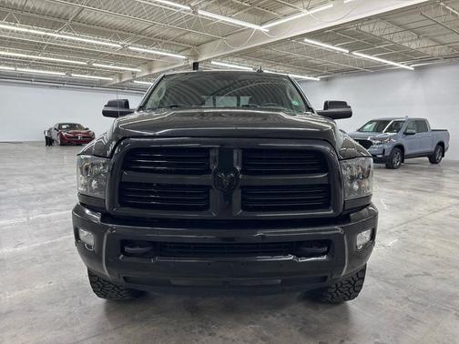 2017 RAM 2500 Big Horn Crew Cab 4x4 6'4' Box