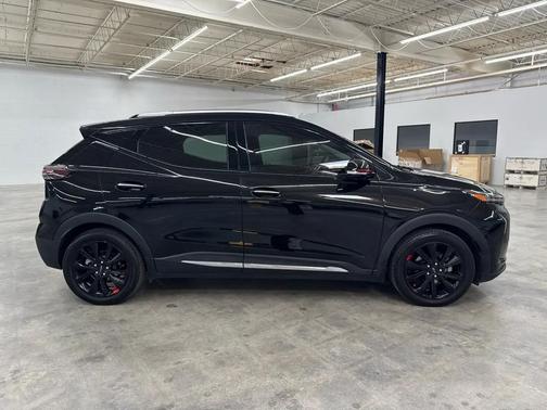 Mosaic Black Metallic 2023 Chevrolet Bolt EUV FWD Premier