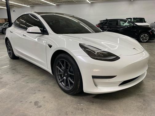 2022 Tesla Model 3 Standard Range