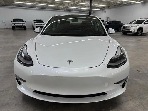 Pearl White Multi-Coat 2023 Tesla Model 3 Long Range