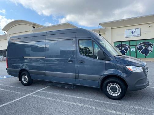 2019 Mercedes-Benz Sprinter 2500 High Roof