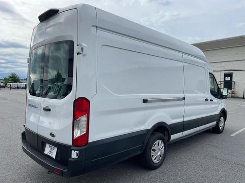 Oxford White 2022 Ford Transit-350 Base