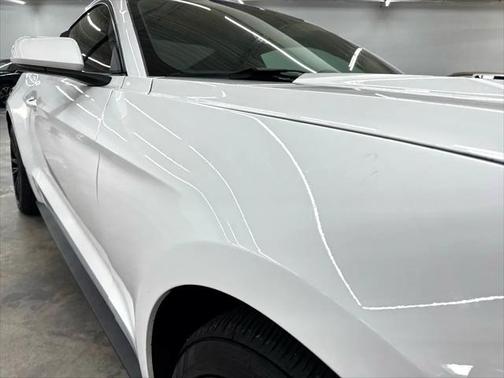 2016 Ford Mustang V6