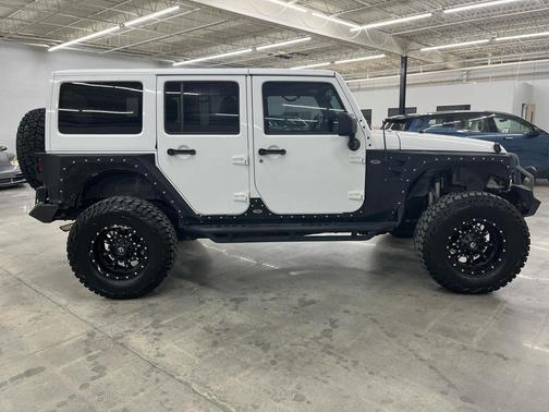 2012 Jeep Wrangler Unlimited Sahara