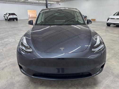 2025 Tesla Model Y Long Range Dual Motor All-Wheel Drive