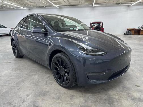 2025 Tesla Model Y Long Range Dual Motor All-Wheel Drive