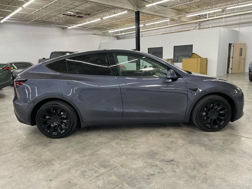 2023 Tesla Model Y Long Range AWD