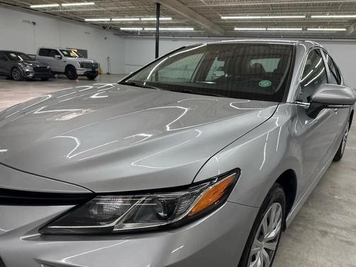 Celestial Silver Metallic 2022 Toyota Camry LE