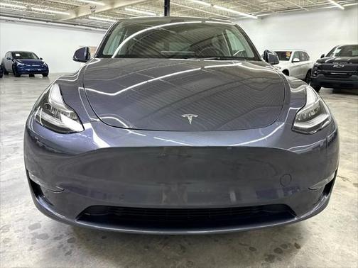 2022 Tesla Model Y Long Range Dual Motor All-Wheel Drive