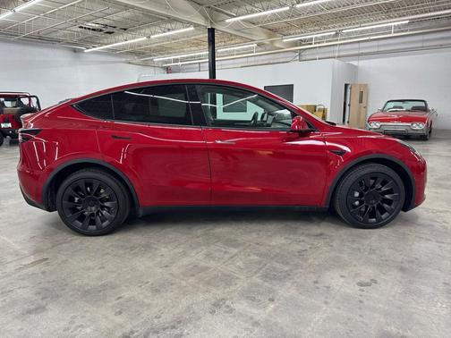 2023 Tesla Model Y Long Range AWD