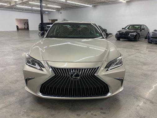 2019 Lexus ES 350 Base