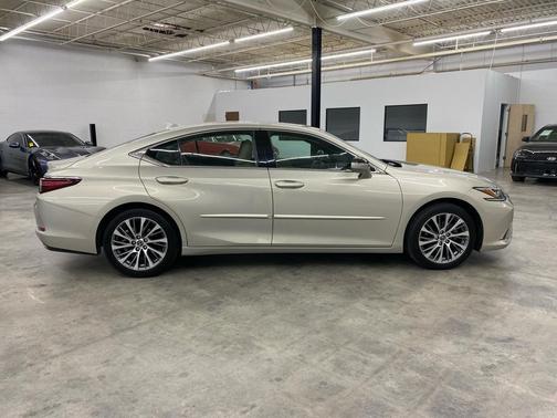 2019 Lexus ES 350 Base