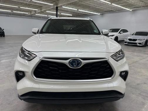 2020 Toyota Highlander Hybrid XLE