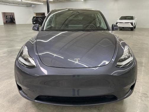 2023 Tesla Model Y Long Range AWD