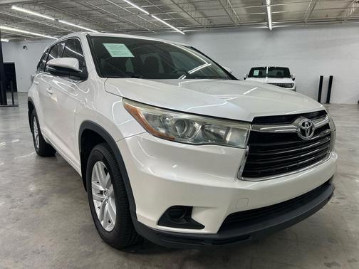 2015 Toyota Highlander LE