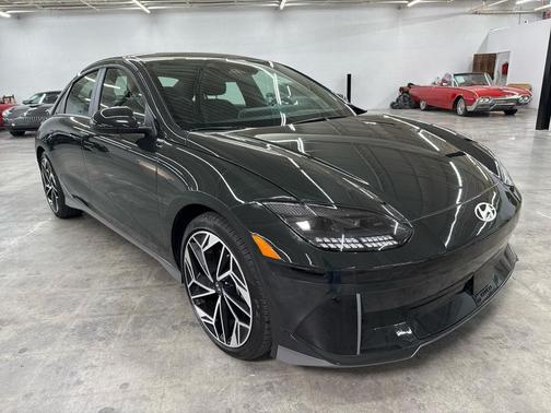 2024 Hyundai IONIQ 6 SEL