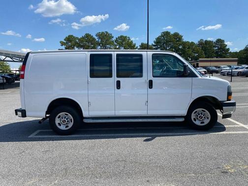 2023 GMC Savana 2500 Work Van